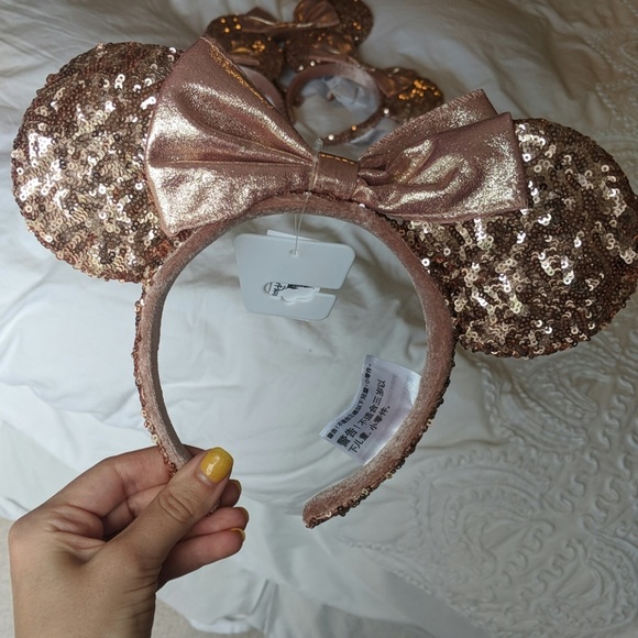 🌴Adult Rosegold Minnie Ears🌴 - Picture 2 of 4